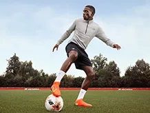 М'ячі Nike