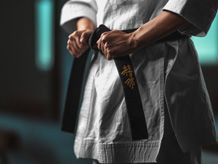 Пояси для бойових видів спорту