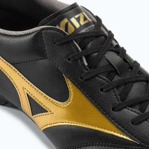 Чоловічі футбольні бутси Mizuno Morelia II Club MD чорні/золоті/темна тінь
