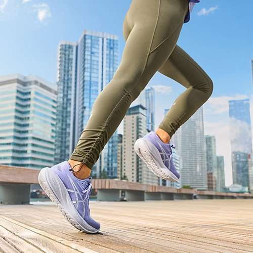 Кросівки для бігу жіночі ASICS Gel-Cumulus 28 morganite/pearl pink