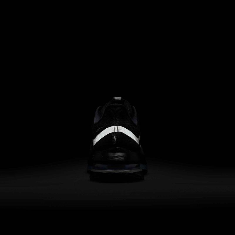 Кросівки для бігу жіночі Nike Pegasus Premium black/metallic silver/black 9