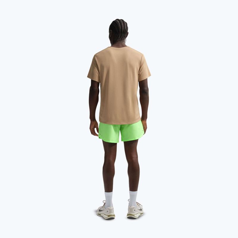 Чоловічі бігові шорти Nike Stride Dri-Fit Brief-Lined 7" lime blast 3