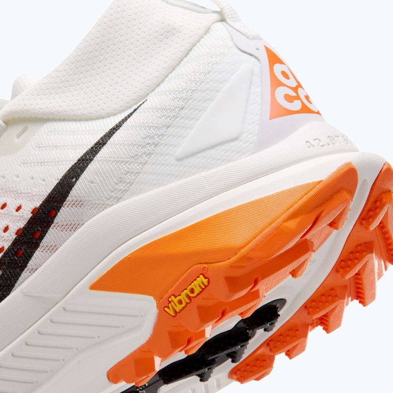 Кросівки для бігу жіночі Nike ACG Zegama summit white/phantom/safety orange/black 11