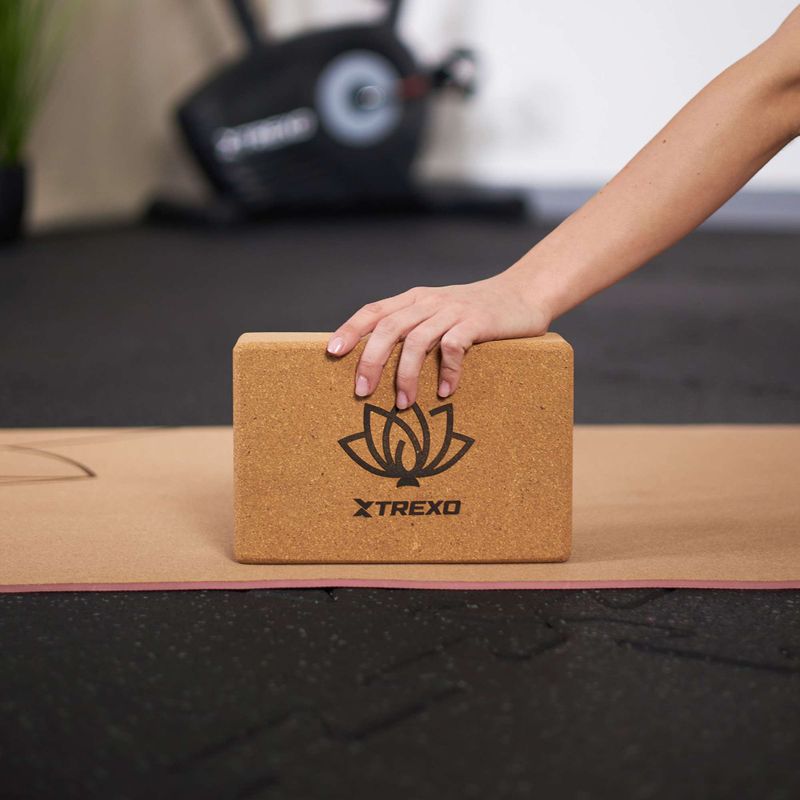 Куб для йоги XTREXO корковий TXO-B4Z077-NC натуральний 8